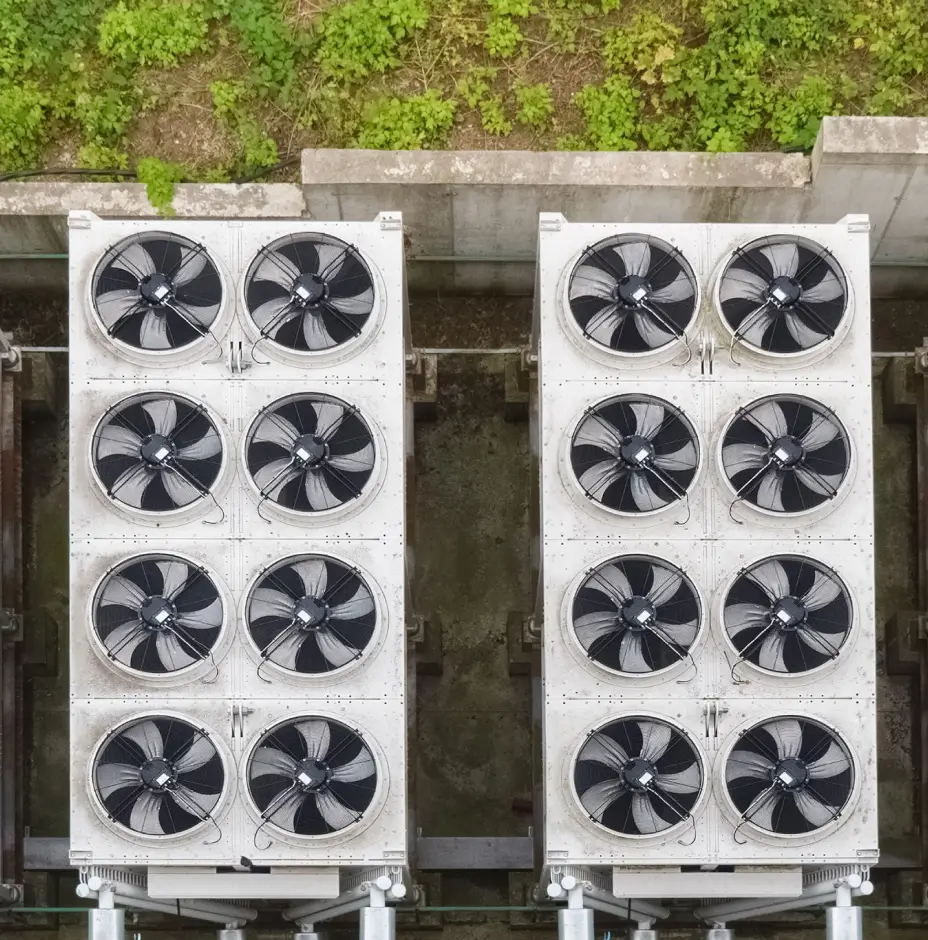 District heating or cooling networks